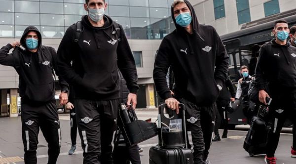 Libertad está en Brasil a la espera del juego con Santos
