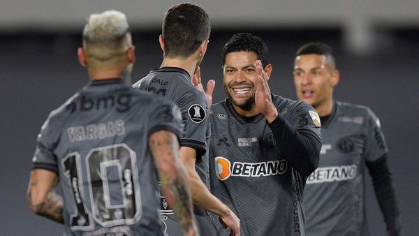 Atlético Mineiro da golpe de mesa ante River Plate en el Monumental