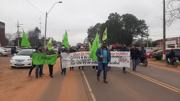 Sector Educación aguarda que Senado trate hoy aumento para docentes