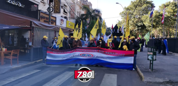 Gremialista docente confía que en octubre podría seguir plan gradual de reajuste salarial - Megacadena — Últimas Noticias de Paraguay