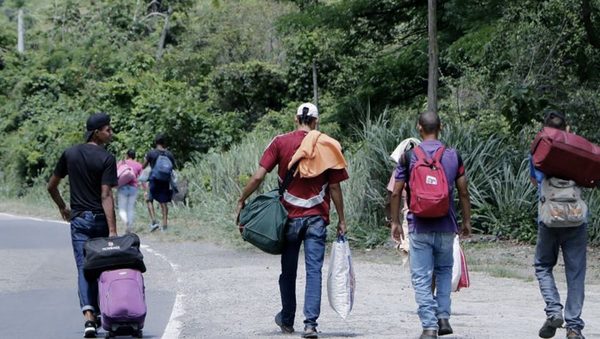 Colombia y Panamá acordaron permitir paso controlado de migrantes que van a EEUU