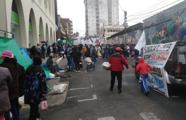 Campesinos levantan protestas tras llegar a un acuerdo con Ministerio de Agricultura