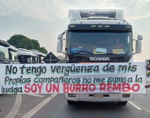 Violencia, desabastecimiento e imposibilidad de transitar libremente por paro de camioneros