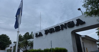 La Nación / Nicaragua: La Prensa suspende edición impresa en por “secuestro” de papel