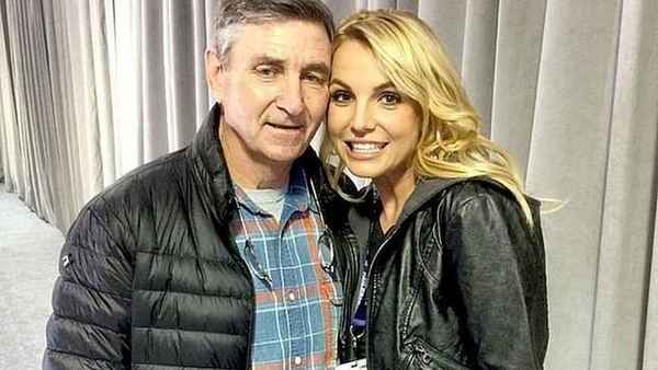 El padre de Britney Spears renuncia a ser su tutor legal después de 13 años