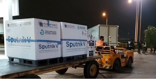 Llegaron 20.000 dosis de Sputnik V, componente dos, y 13.104 de Coronavac donadas por Colombia - ADN Digital