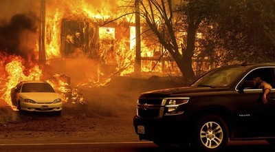 El gigantesco incendio de California ya ha quemado más de 550 viviendas