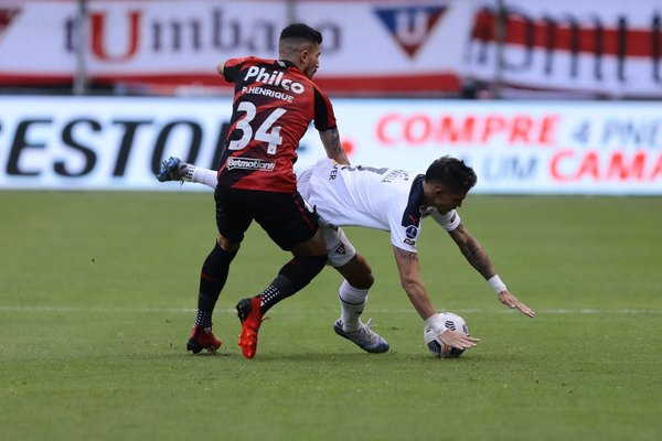 Con Luis Amarilla de titular, Liga de Quito vence al Athletico Paranaense