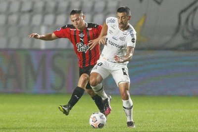 Crónica / ¡POR TODOS LOS “SANTOS”!