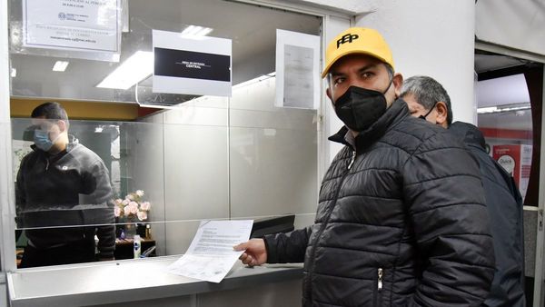 Docentes apuntan ahora al Ejecutivo para el reajuste y seguirán protestas