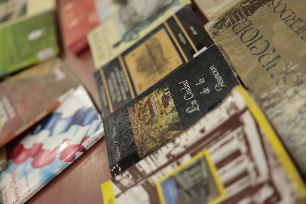 Asunción exhibe su memoria en libros