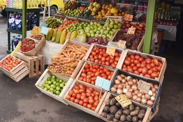 Provisión de frutas, verduras, carne y huevos, en peligro - Nacionales - ABC Color
