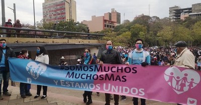 La Nación / Los provida y profamilia piden participación al MEC