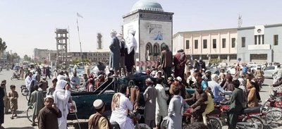 Afganistán: los Talibán están a 80 km de Kabul, toman tres ciudades más y la gente huye en pánico - ADN Digital