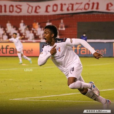 Liga de Quito rescata ventaja mínima ante Paranaense