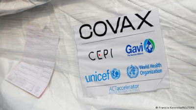 Borba resalta la llegada de vacunas al país tras el fracaso de Covax