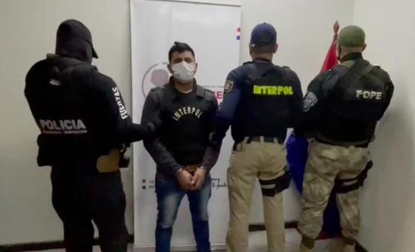 Expulsan a un criminal brasileño que cometió varios homicidios en su país - La Clave