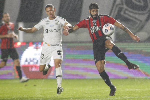 Libertad lo pierde en el último minuto de juego | Noticias Paraguay