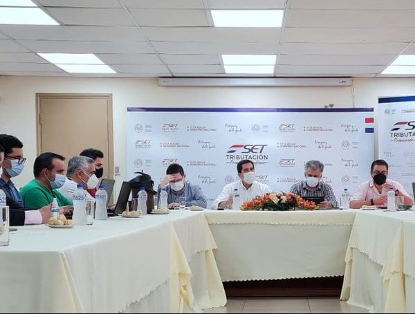 Paro de camioneros: volverán a reunirse para establecer costo de flete · Radio Monumental 1080 AM