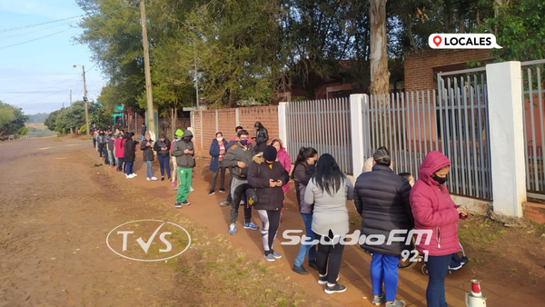 VECINOS DE ITA PASO RECIBEN SU SEGUNDA DOSIS HOY