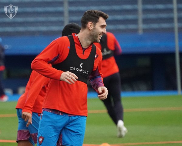 Pese a las bajas, Cerro Porteño ordena su equipo antes del clásico