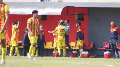 Martín Ledesma triunfa y sigue puntero en la Primera B
