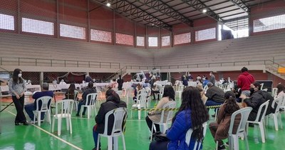 La Nación / Alto Paraná: 500 vacunas Covaxin pueden perderse por ausencia para segunda dosis