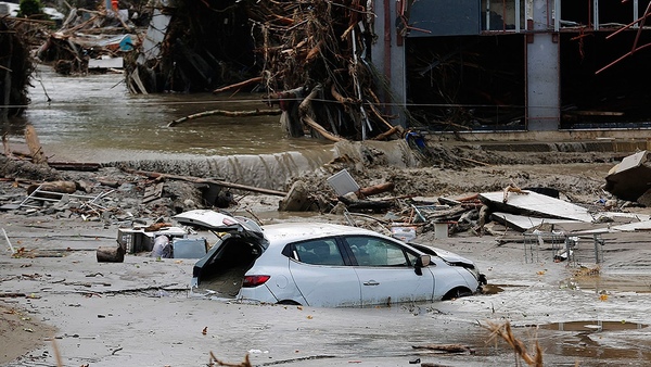 Suben a 27 los fallecidos por las inundaciones en el norte de Turquía - Megacadena — Últimas Noticias de Paraguay