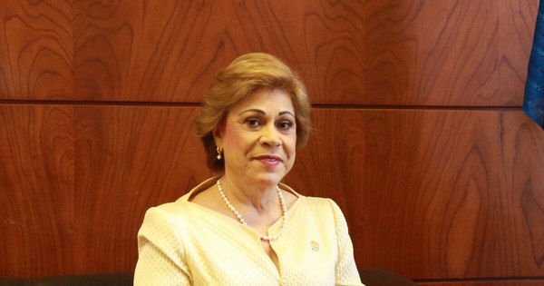 La Nación / La ministra de la Corte, Gladys Bareiro, hospitalizada de gravedad
