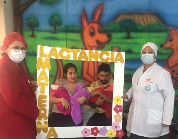 Trillizas prematuras con mejoría, mediante leche materna