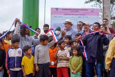 Inauguran sistema de agua potable en comunidad indígena de Mariscal López - Noticiero Paraguay