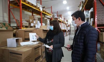 Itaipu colabora con medicamentos e insumos esenciales para reponer stock del Parque Sanitario
