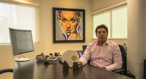 Cuevas Hermanos del Grupo Garden fue galardonado por la oficina regional de Nissan