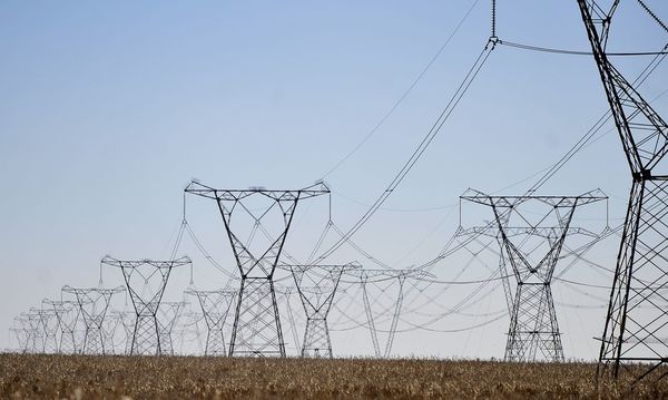 Beneficio del gigante brasileño Eletrobras sube un 144% en primer semestre