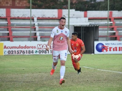 Triunfo del Rayadito - APF