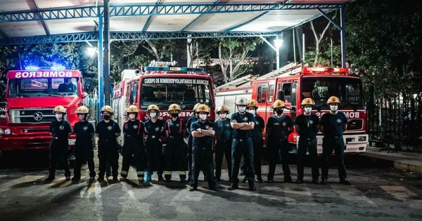 La Nación / Gran Paellada: bomberos buscan recaudar fondos para reparar sus móviles caídos