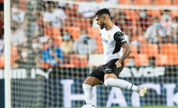 Diario HOY | Arrancó el torneo en España con el debut de Omar en el Valencia