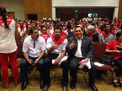 Colorados están divididos en CDE, un sector rechaza la narcopolítica - ABC en el Este - ABC Color