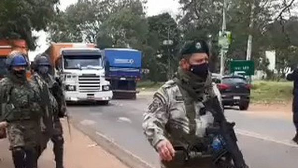 Paro de camioneros amenaza inicio de la campaña sojera 2021-2022