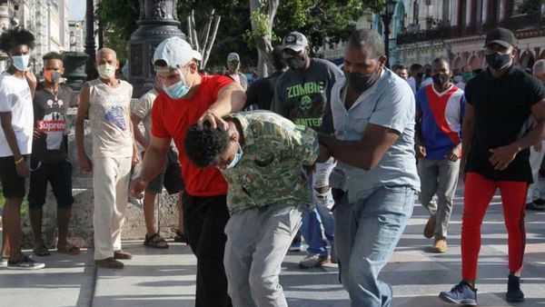 EEUU amplía sanciones contra Cuba por represión