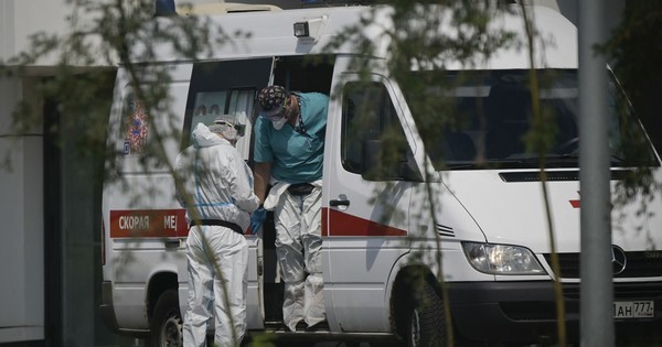 La Nación / Rusia registra récord de fallecidos por COVID-19 por tercer día consecutivo