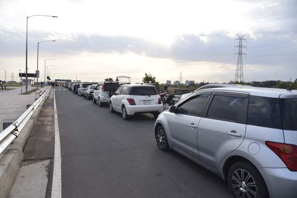 La Costanera vuelve a llenarse, esta vez por la segunda dosis anticovid - Nacionales - ABC Color