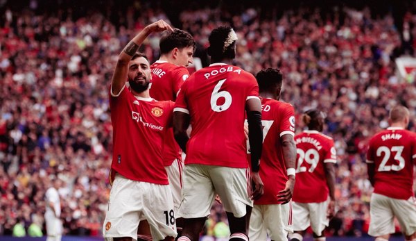 Manchester United golea al Leeds en una exhibición de Bruno y Pogba