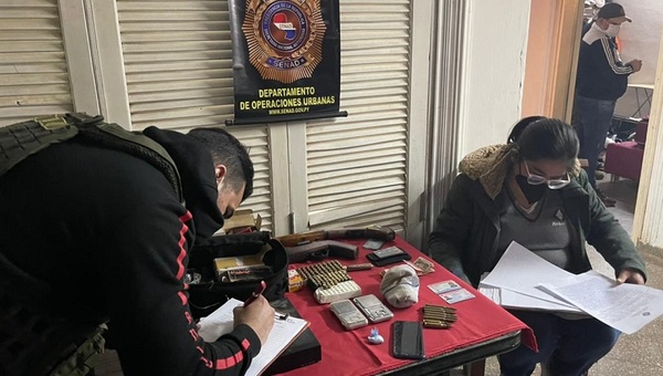 SENAD capturó a guardia cárcel y su primo durante allanamientos en Lambaré