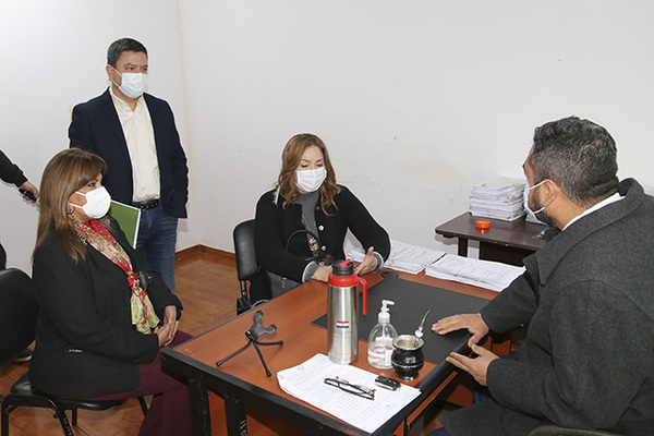 Ratifican denuncia y piden ejemplar castigo a rosca que estafa a campesinos