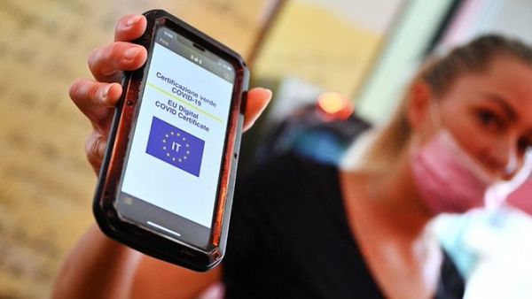 Pase sanitario: un debate que crece en Europa y se extiende en el mundo