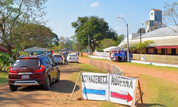 Avanza refuerzo de inmunización con AstraZeneca en Villarrica - Nacionales - ABC Color
