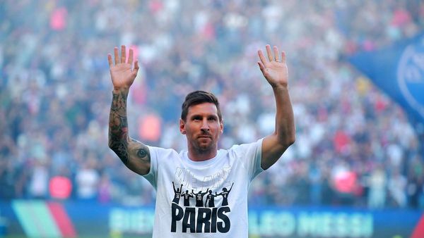 Messi desata la locura en el Parque de los Príncipes