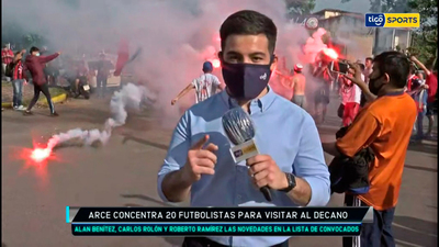 Los hinchas del Cilón llevando su apoyo al equipo