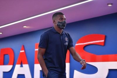 ¿Se va al Madrid? En la presentación de Messi, hinchas del PSG abuchearon a Mbappé